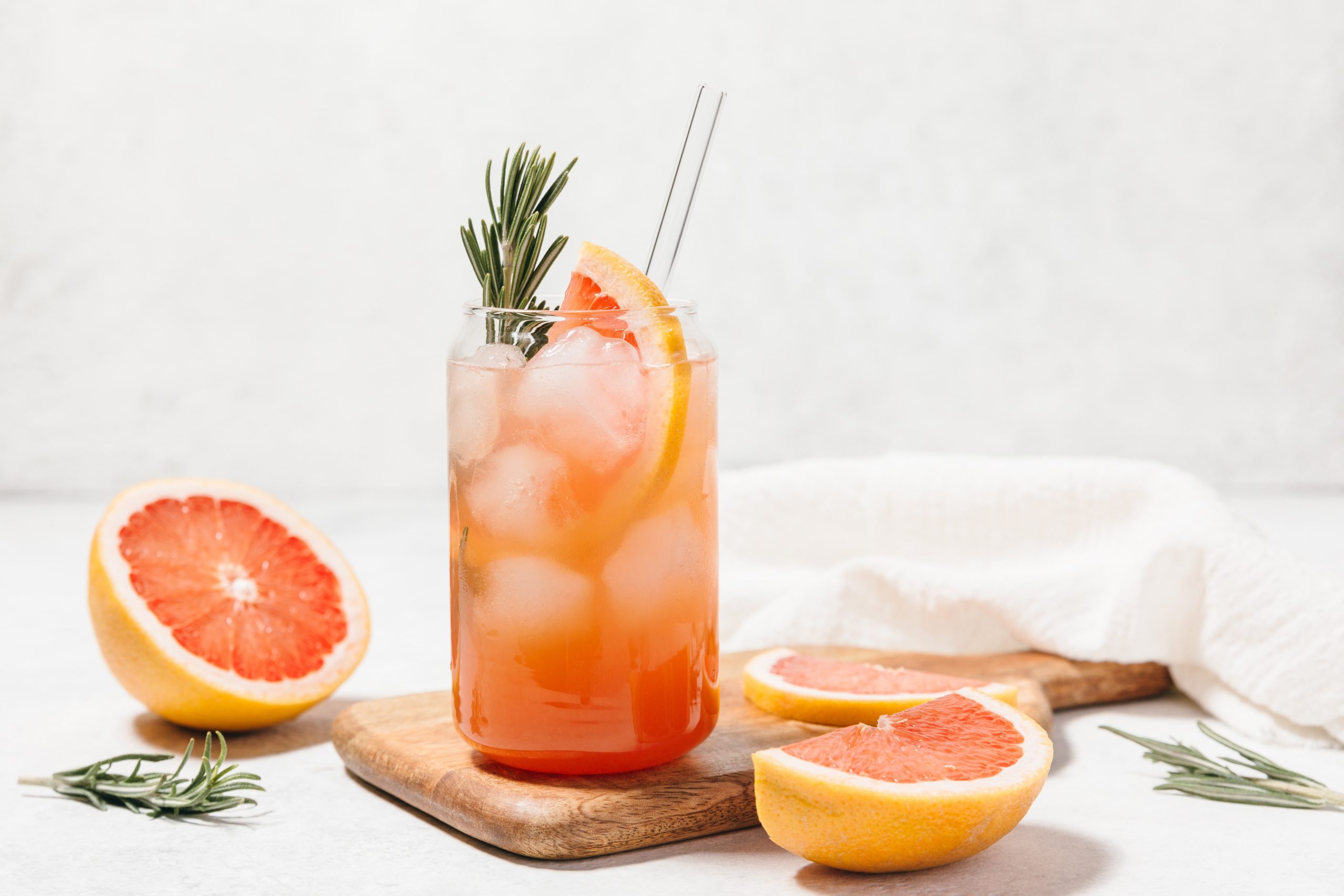 Le pamplemousse, star des boissons en 2025 : Metarom mise sur la naturalité